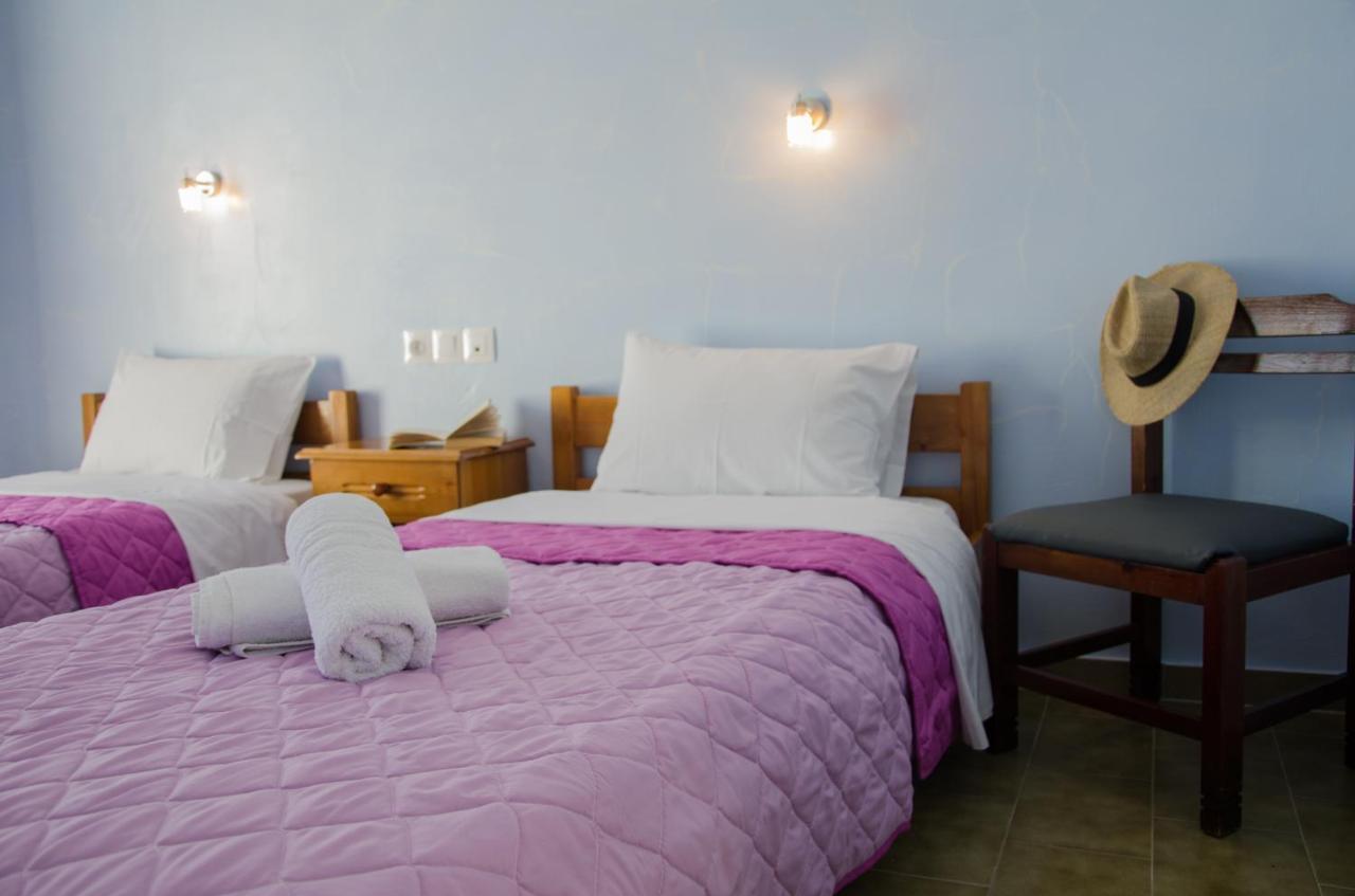George&Irene Hotel Chora Zimmer foto